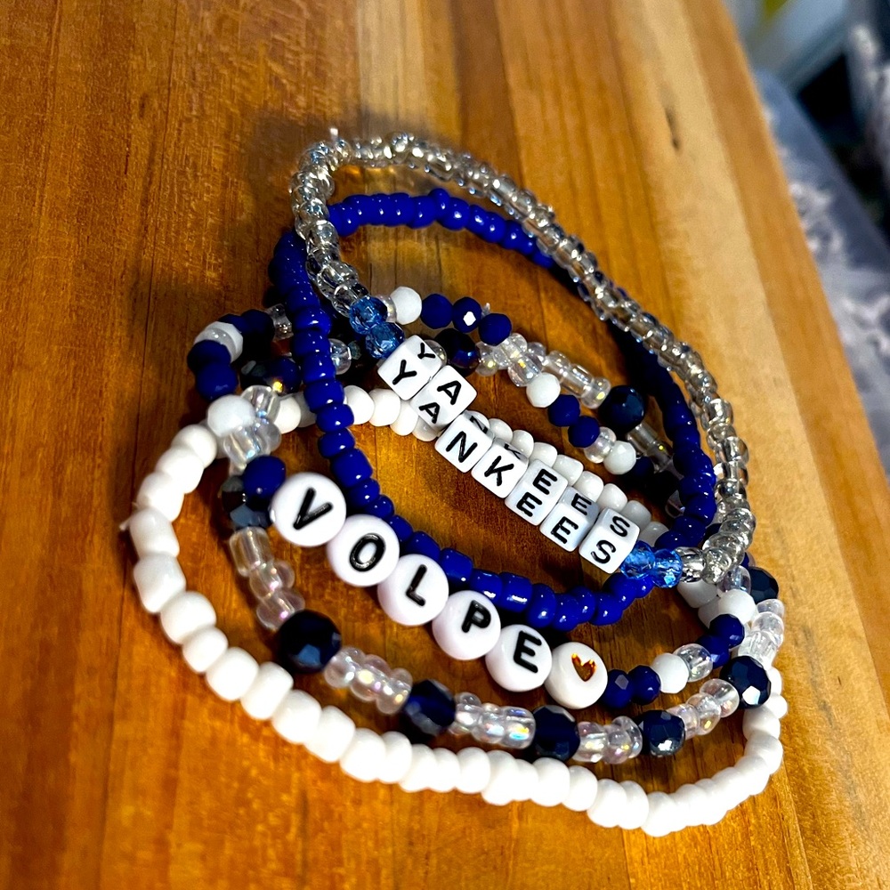 YANKEES 💙💙 bracelet stack